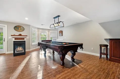 39 Ticklefancy Lane Salem NH 03079