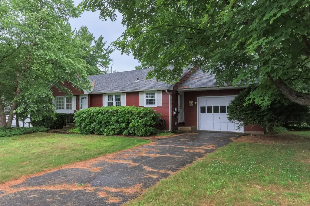 13 Anthony Drive Laconia NH 03246