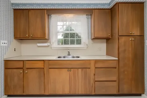 13 Anthony Drive Laconia NH 03246