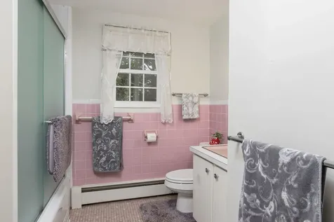13 Anthony Drive Laconia NH 03246