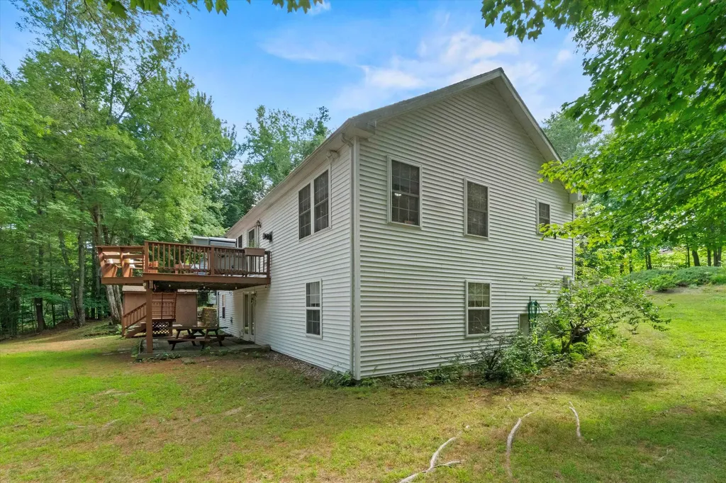 31 Winant Road Pittsfield NH 03263