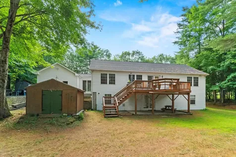 31 Winant Road Pittsfield NH 03263