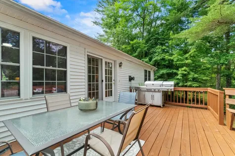 31 Winant Road Pittsfield NH 03263