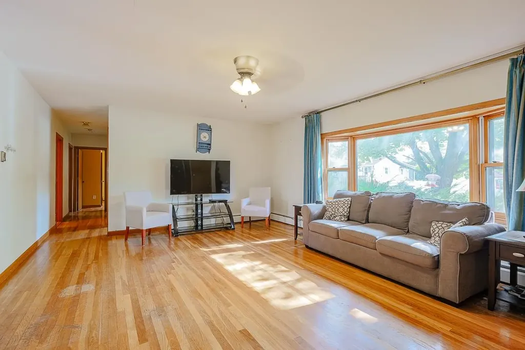 185 Cushing Avenue Manchester NH 03109