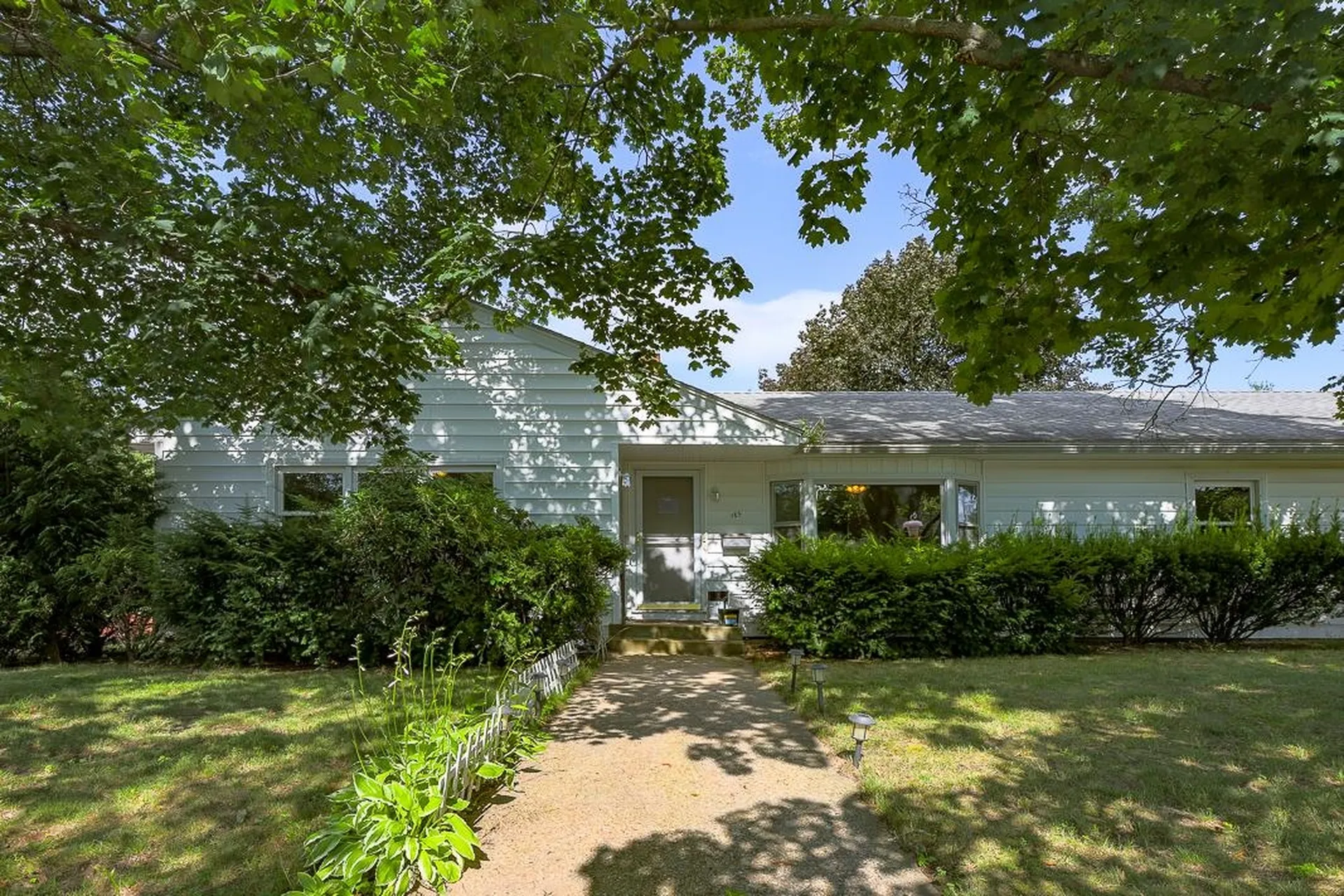 185 Cushing Avenue Manchester NH 03109