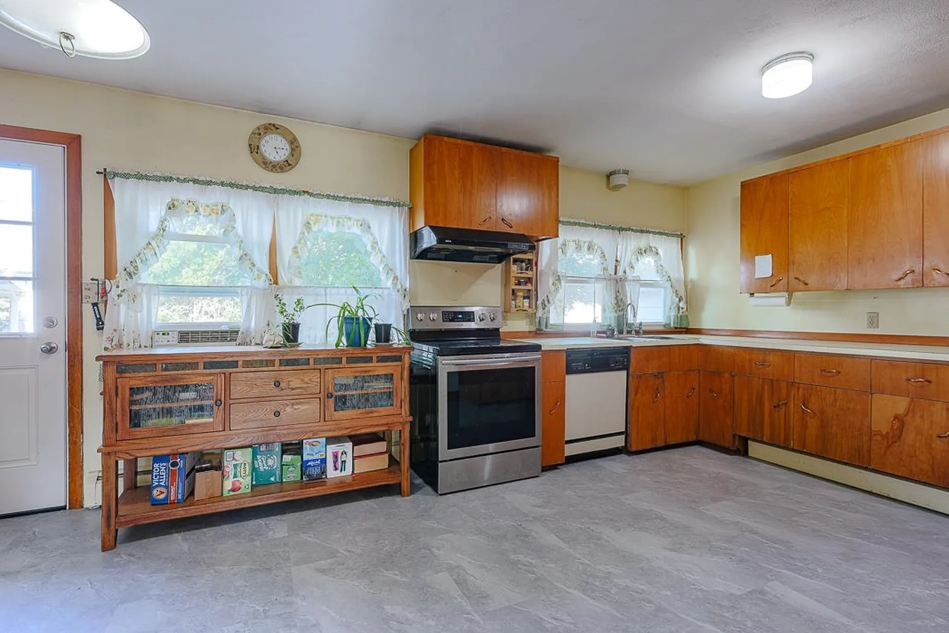 185 Cushing Avenue Manchester NH 03109