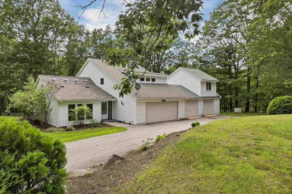3 Valley Drive Gilford NH 03249