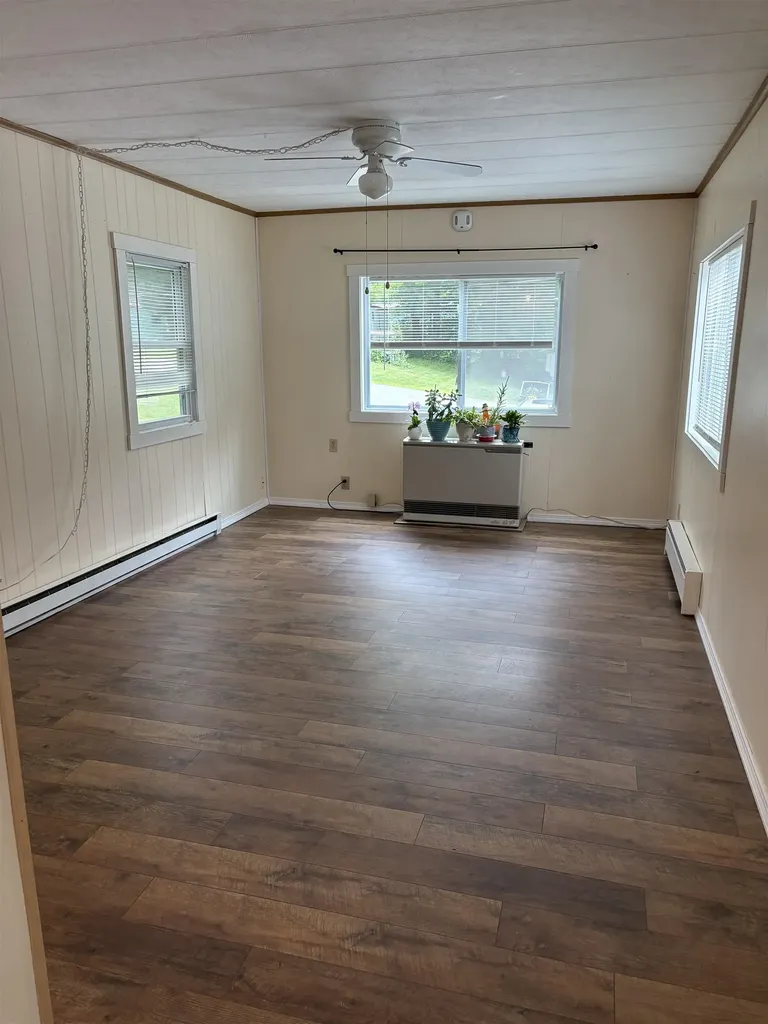 15 Quinn Street Tilton NH 03276