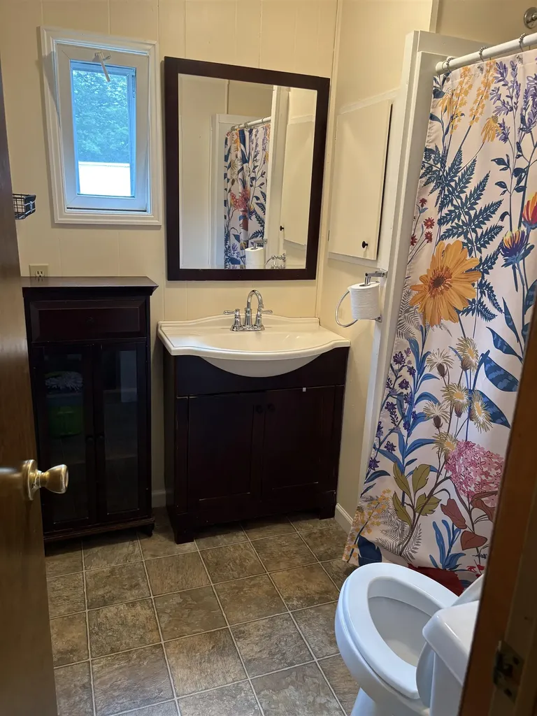 15 Quinn Street Tilton NH 03276