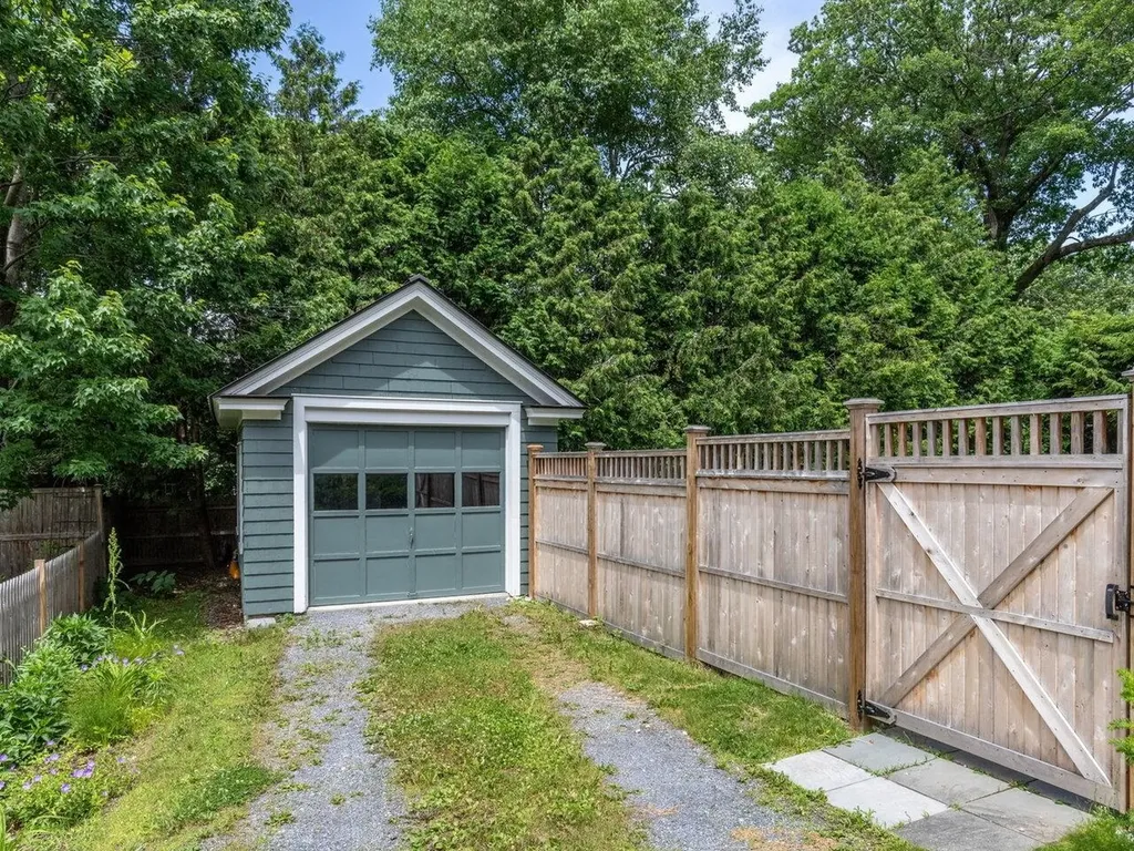 48 Henderson Terrace Burlington VT 05401