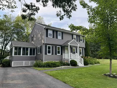 2 Kristin Drive Derry NH 03038