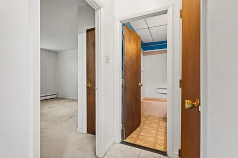 4 Pembroke Drive Derry NH 03038