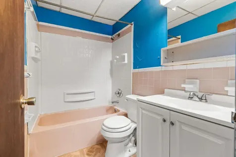 4 Pembroke Drive Derry NH 03038