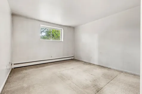 4 Pembroke Drive Derry NH 03038