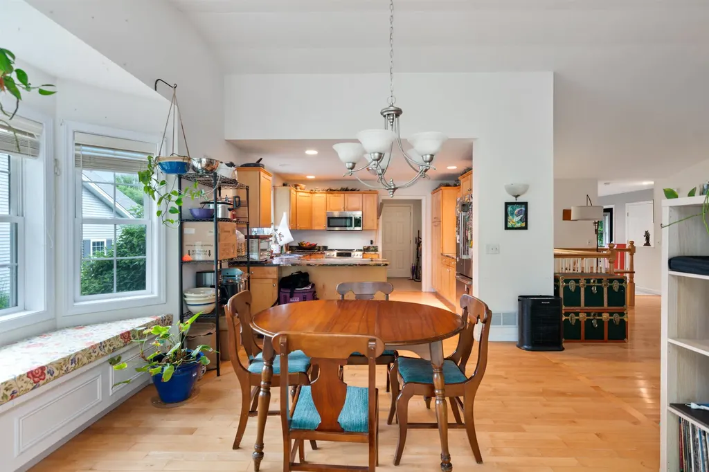 61 Hannahs Place Colchester VT 05446