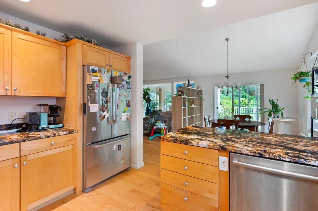 61 Hannahs Place Colchester VT 05446