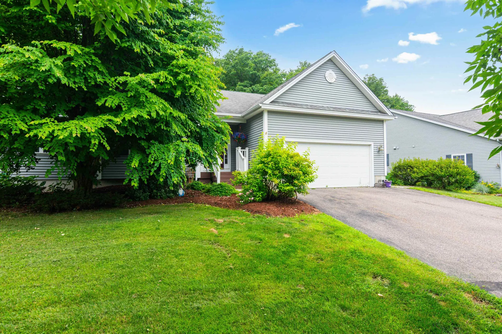 61 Hannahs Place Colchester VT 05446