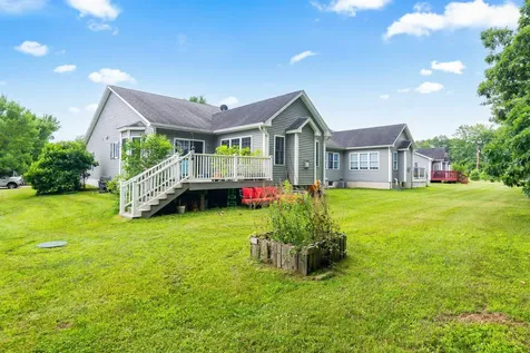 61 Hannahs Place Colchester VT 05446
