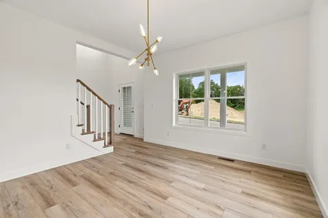 1 Lily Lane Londonderry NH 03053