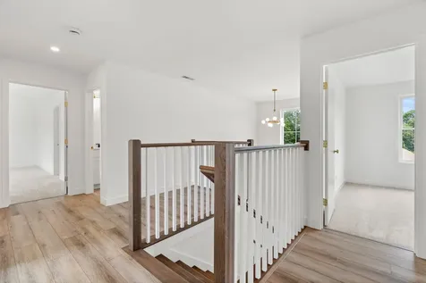 1 Lily Lane Londonderry NH 03053