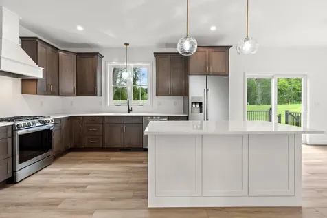 1 Lily Lane Londonderry NH 03053