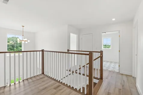 1 Lily Lane Londonderry NH 03053