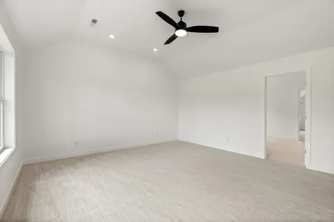 1 Lily Lane Londonderry NH 03053