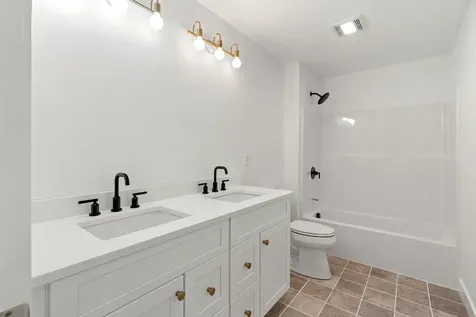 1 Lily Lane Londonderry NH 03053