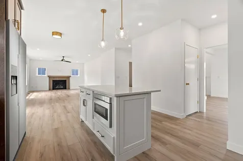 1 Lily Lane Londonderry NH 03053