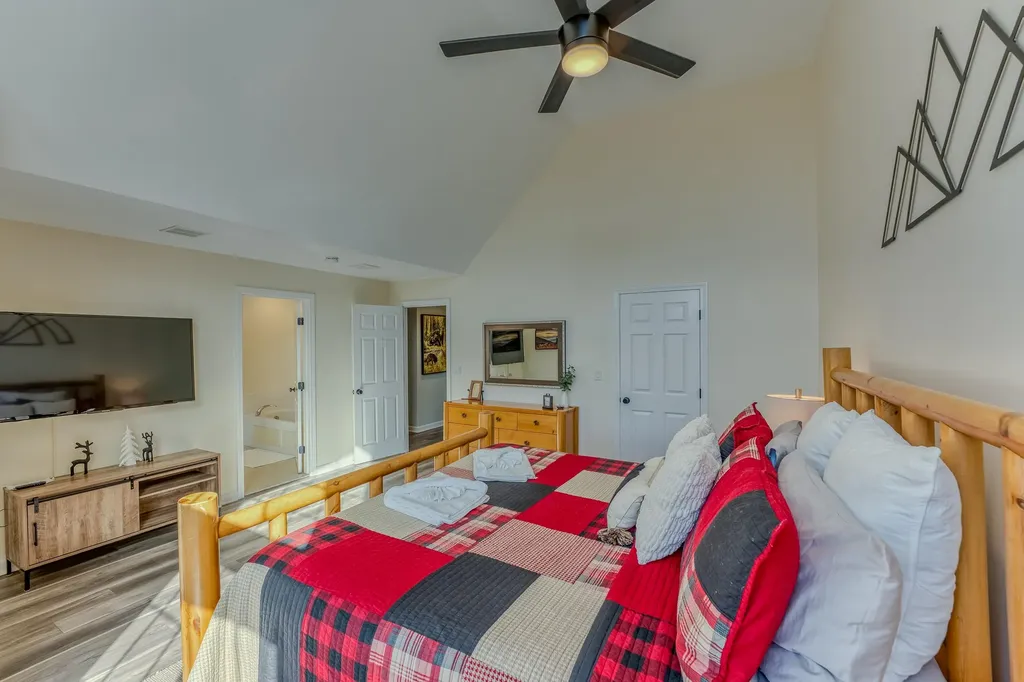 140 Woodland Loop Lincoln NH 03251