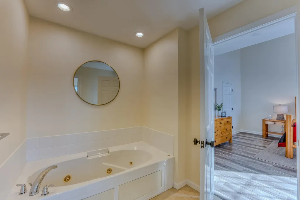 140 Woodland Loop Lincoln NH 03251