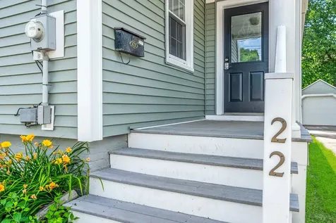 22 River Street Exeter NH 03833