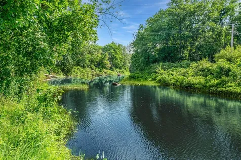 22 River Street Exeter NH 03833