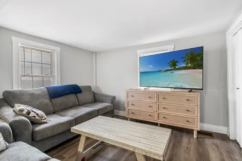 22 River Street Exeter NH 03833