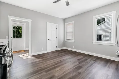 22 River Street Exeter NH 03833