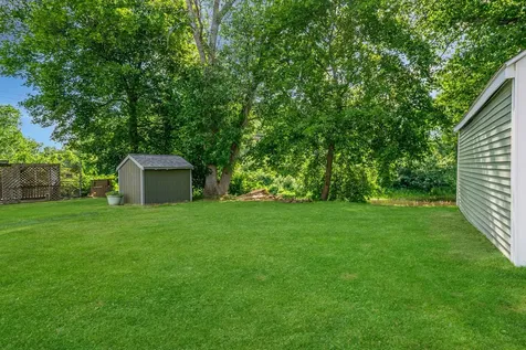 22 River Street Exeter NH 03833