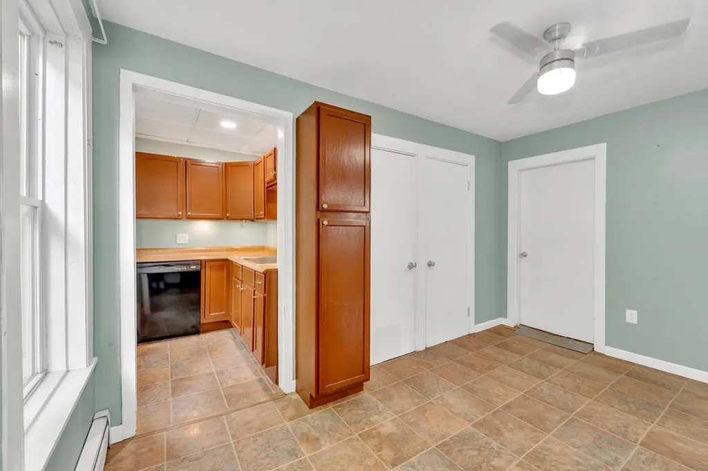 317 Laurel Street Manchester NH 03103
