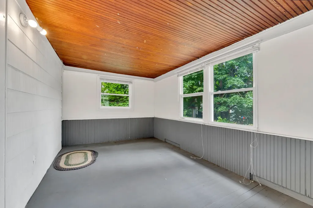 317 Laurel Street Manchester NH 03103
