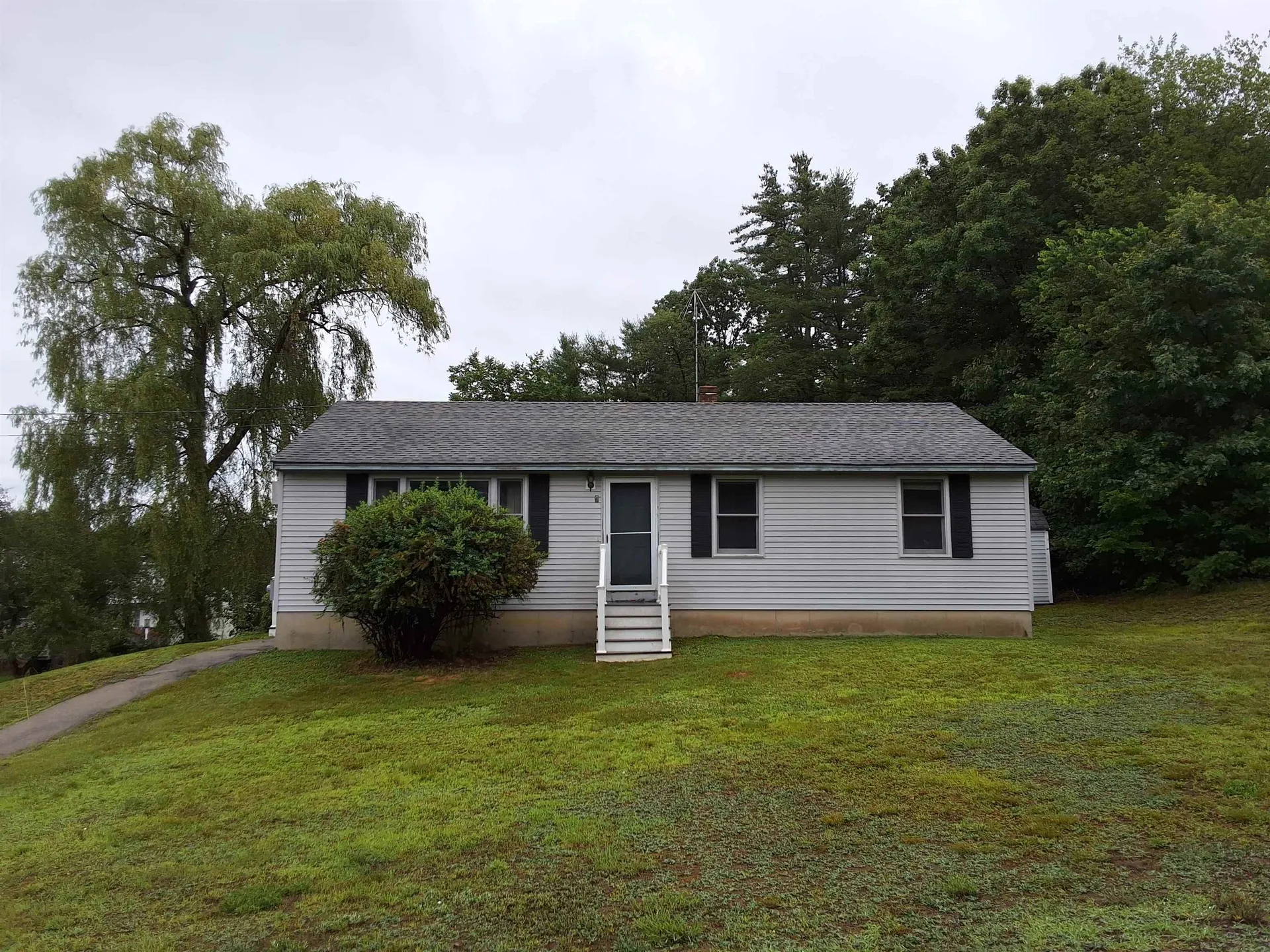 9 Towle Pasture Drive Epsom NH 03234