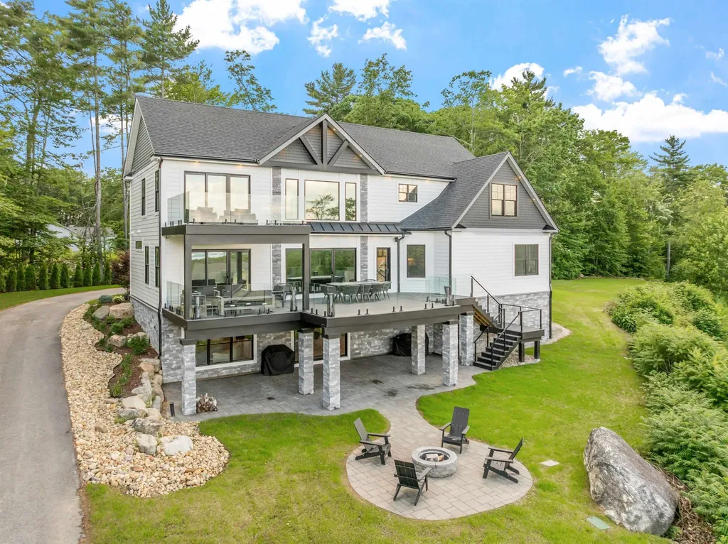 125 Sterling Drive Laconia NH 03246