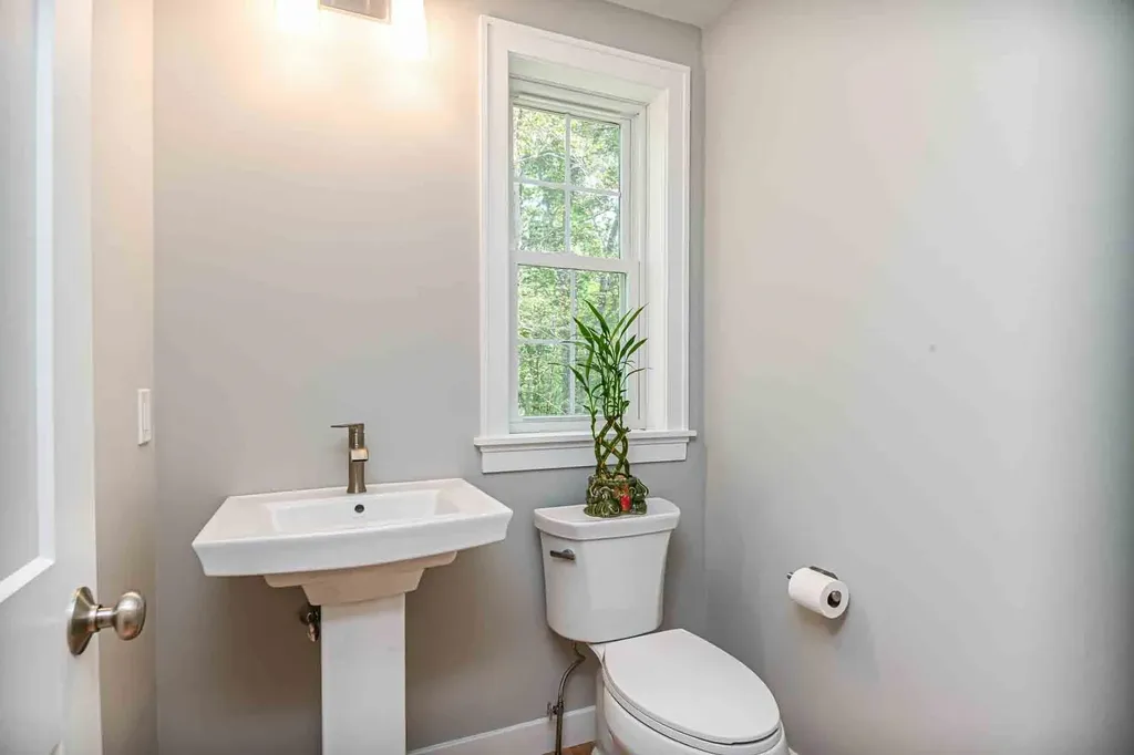 26 Tanner Circle Newmarket NH 03857