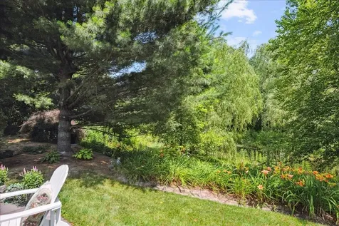 26 Hermit Thrush Lane South Burlington VT 05403