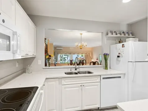 507 South Beach Road South Burlington VT 05403