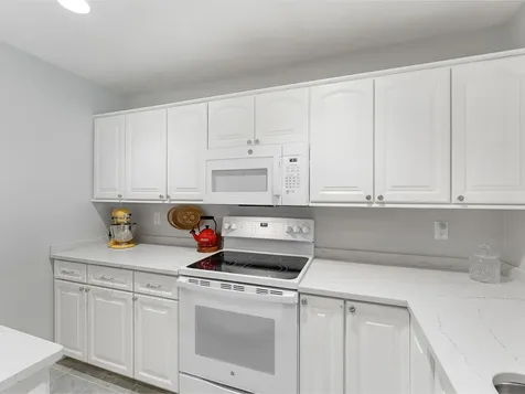 507 South Beach Road South Burlington VT 05403