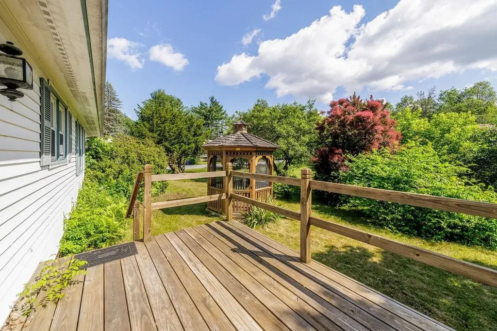 21 Riverdale Parkway Lebanon NH 03755