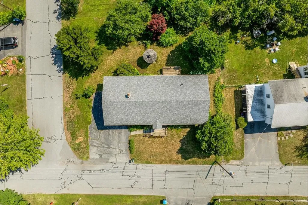 21 Riverdale Parkway Lebanon NH 03755