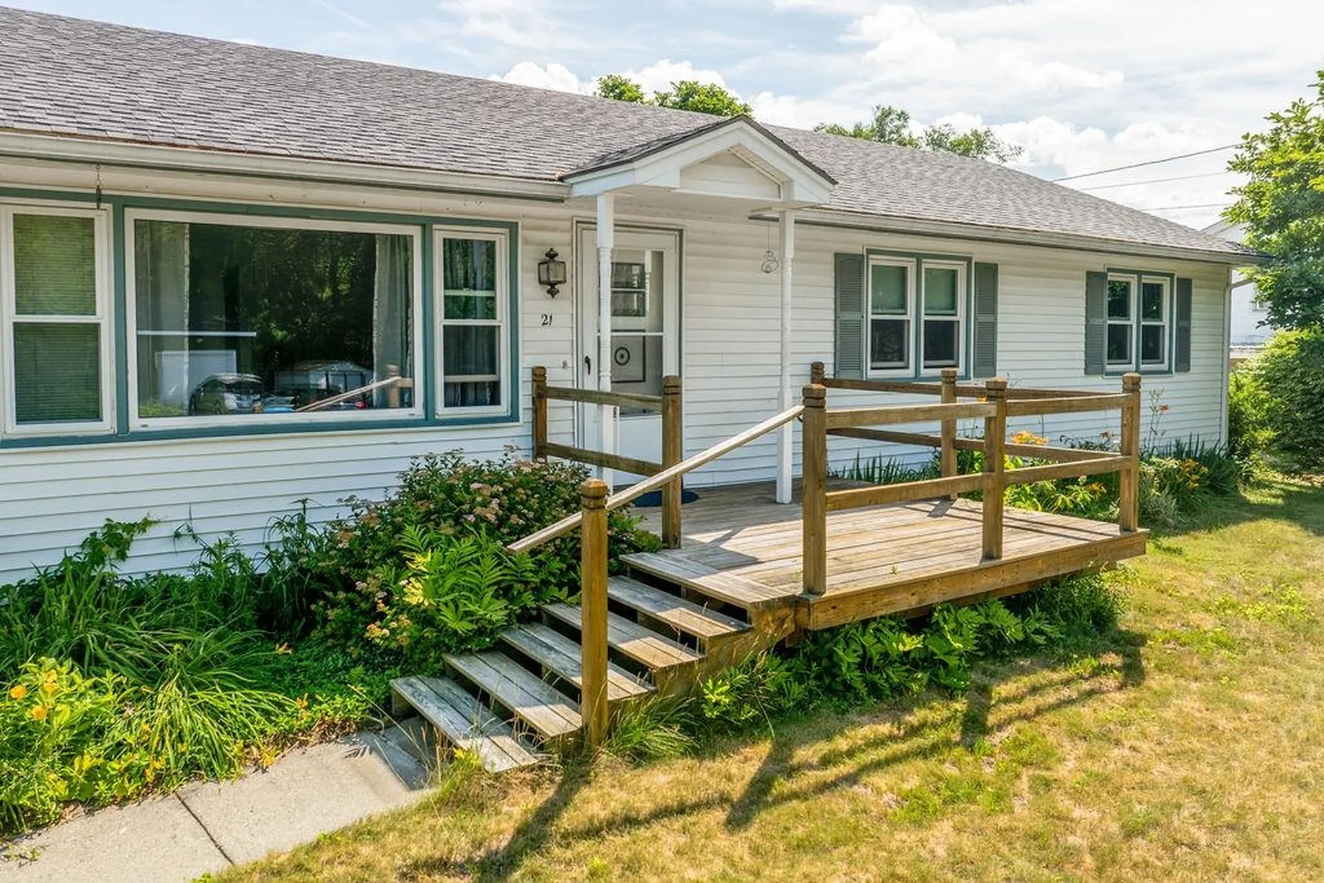 21 Riverdale Parkway Lebanon NH 03755