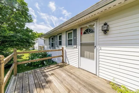 21 Riverdale Parkway Lebanon NH 03755