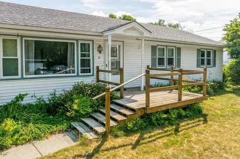 21 Riverdale Parkway Lebanon NH 03755