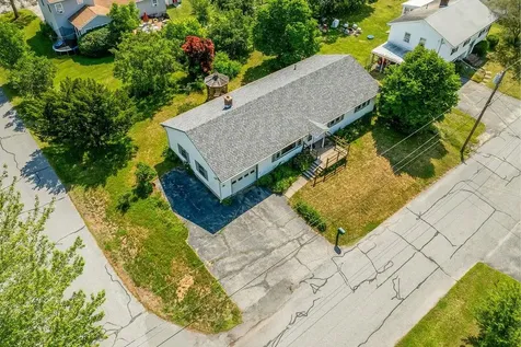 21 Riverdale Parkway Lebanon NH 03755